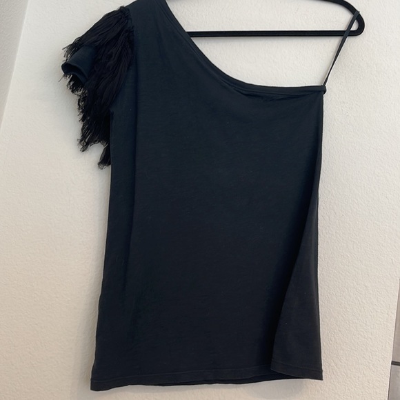 Elizabeth and James Black One shoulder fringed top medium - Picture 7 of 7